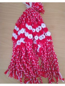 Мартеница - плетена гривничка