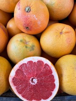 Грейпфрути, червени